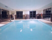 swimming pool, swimming, indoor, ceiling, floor, water